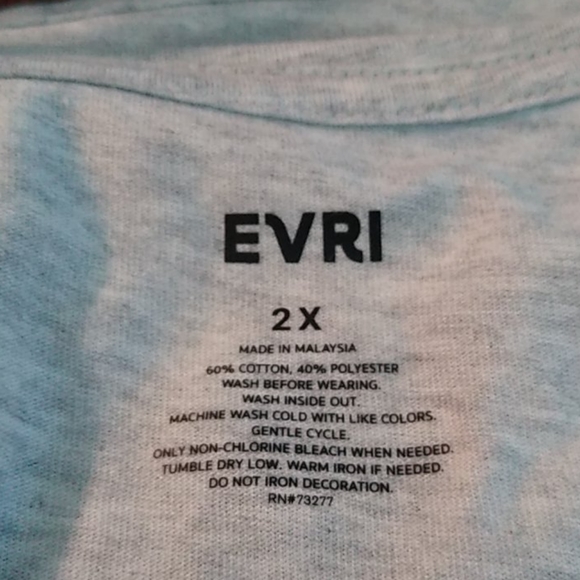 EVRI Gray LOVE Shirt - Picture 5 of 5
